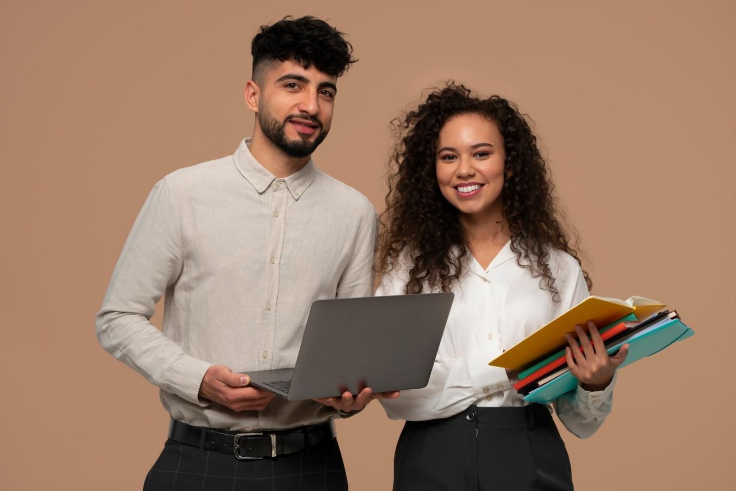 Modern learning environment with collaborative workspace